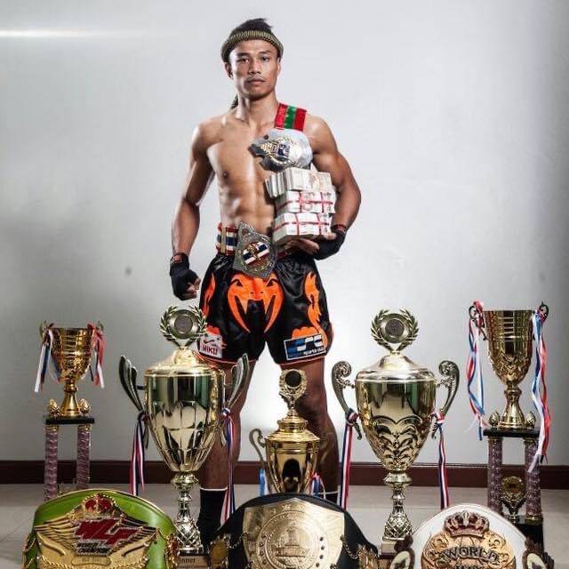 [ภาพของ อนุลักษณ์ จันทร์สุข]